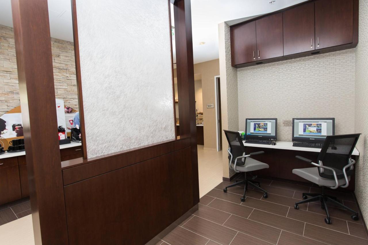 Springhill Suites By Marriott Bloomington Exterior foto