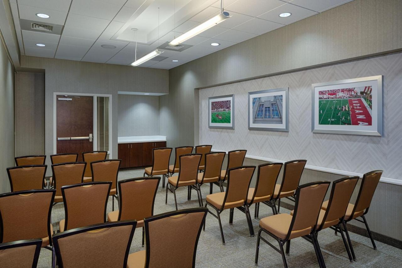 Springhill Suites By Marriott Bloomington Exterior foto
